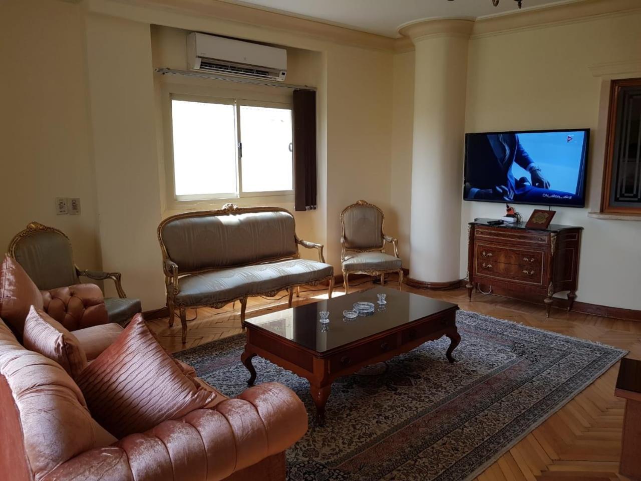 Apartment 3br Cosy Near 5a, New Families Only *